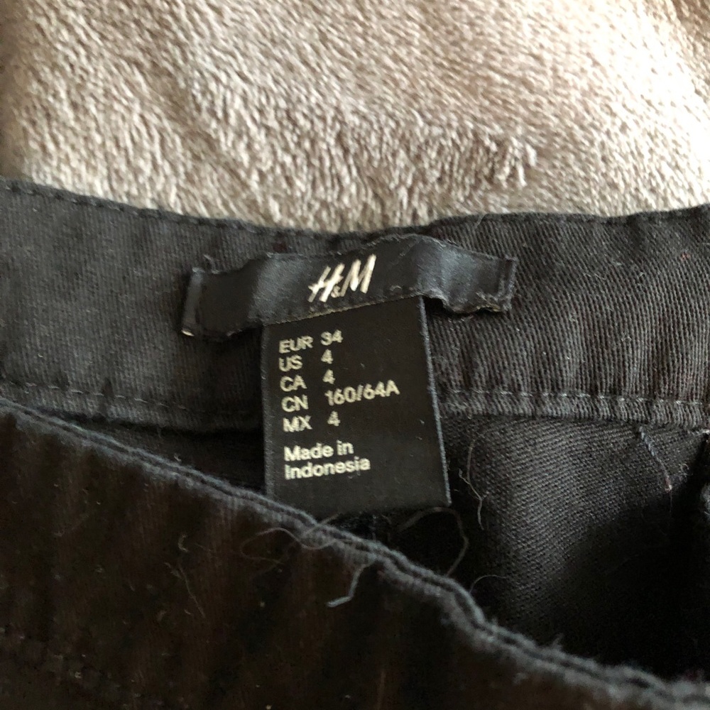 Pants - Picture 2 of 3
